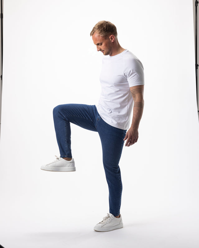 IOS JEANS - MID BLUE STONE WASH