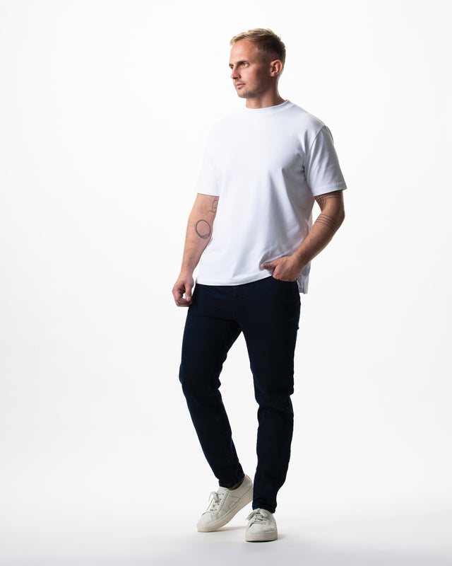 IOS JEANS - DARK BLUE CLEAN WASH