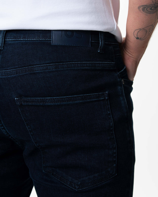 IOS JEANS - DARK BLUE CLEAN WASH