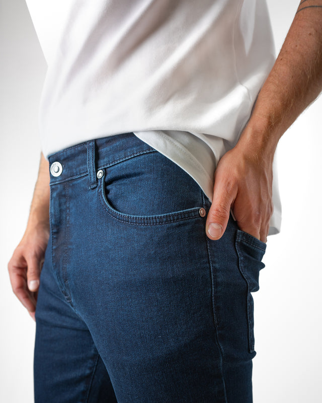 IOS JEANS - DARK BLUE CLEAN WASH