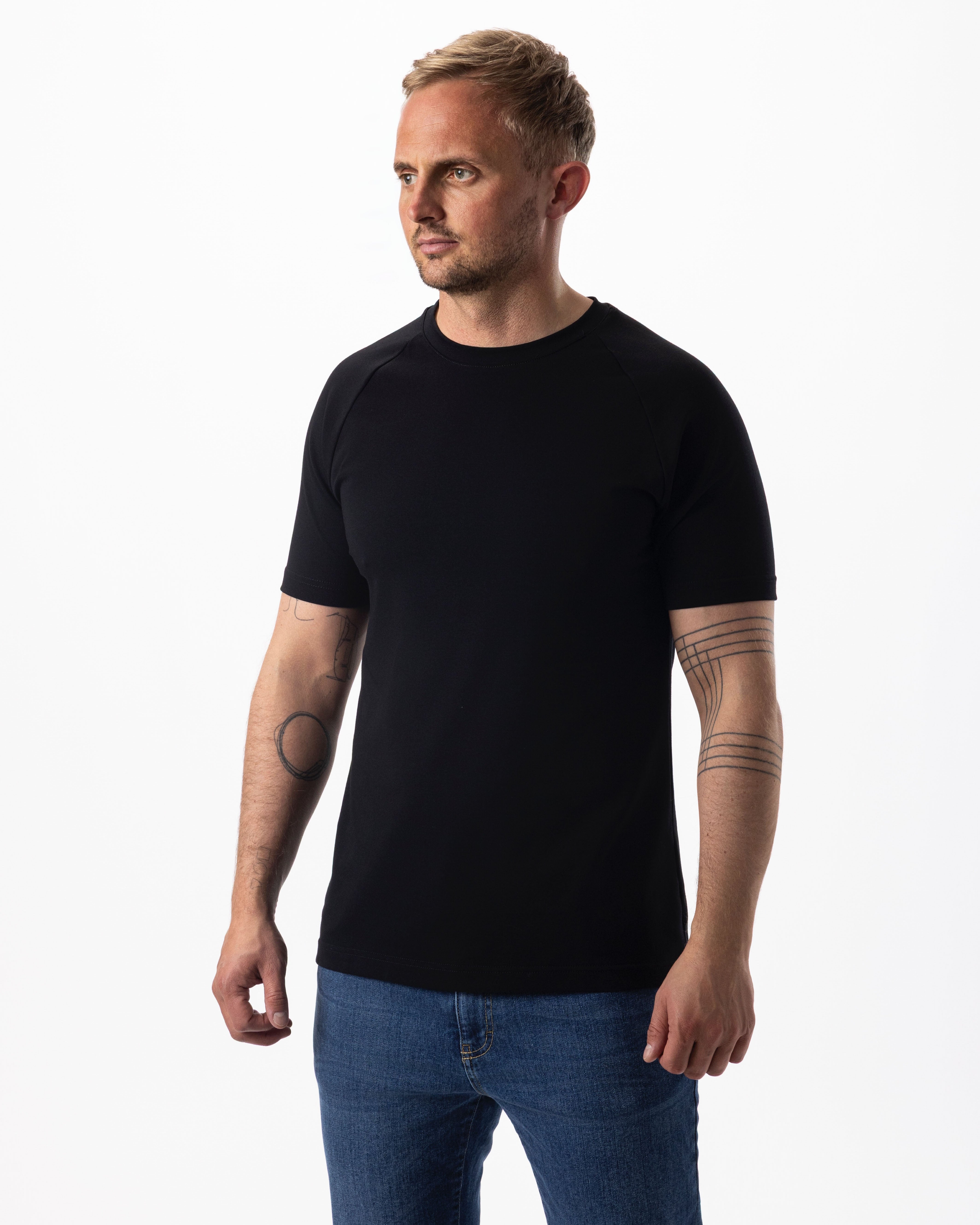 IOS T-SHIRT - BLACK