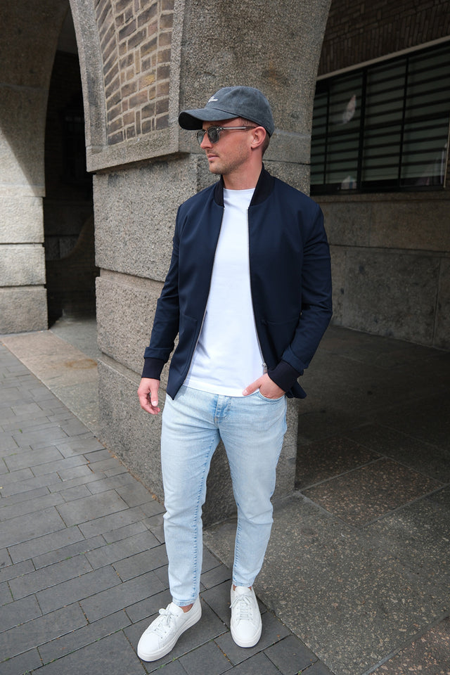IOS JEANS - LIGHT BLUE BLEACHED WASH