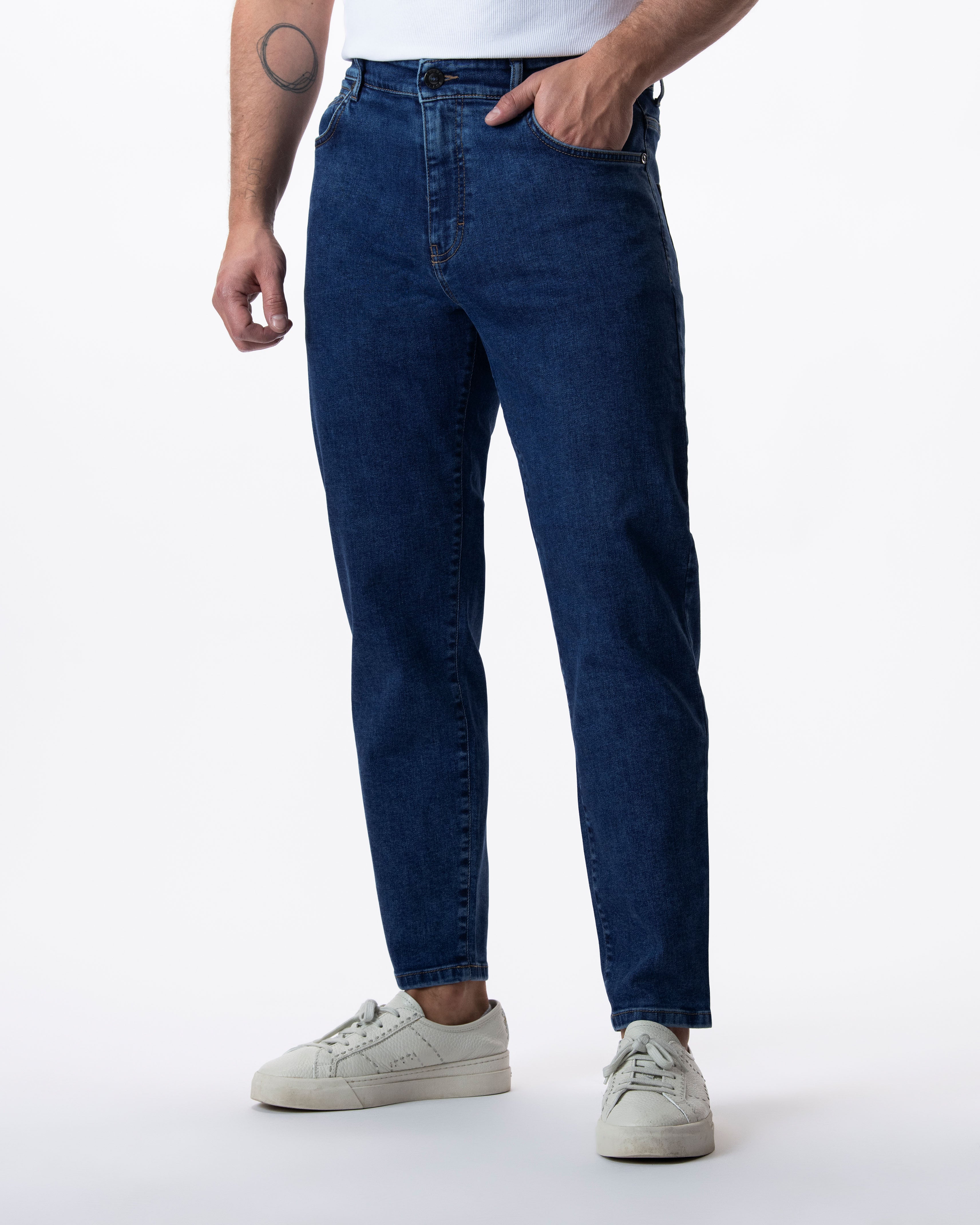 IOS JEANS - MID BLUE STONE WASH