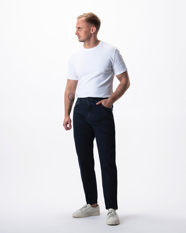 IOS JEANS - DARK BLUE CLEAN WASH